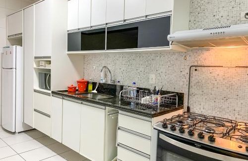 Tupi Apartment | Apto 3 quartos, 100m da praia, piscina e churrasqueira