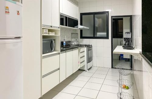 Tupi Apartment | Apto 3 quartos, 100m da praia, piscina e churrasqueira