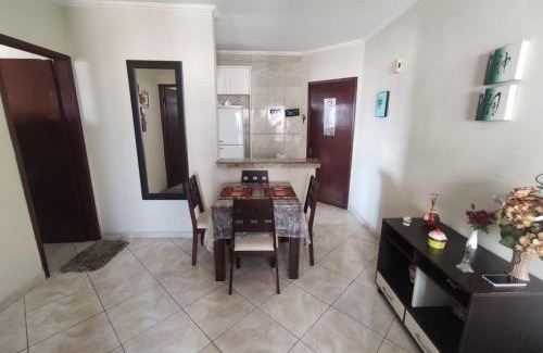 Mirim Apartment | Apto a 50m da praia, com ar condicionado, wifi , portaria 24h