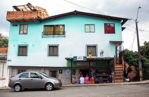 Medellin Apartment | Apto Acogedor Cerca Metrocable