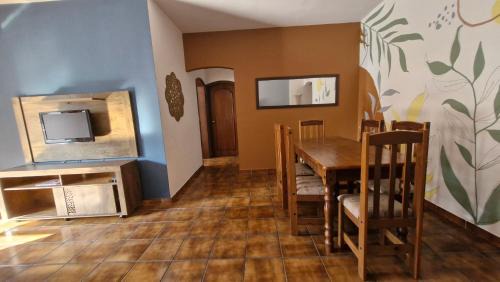 Parque Enseada Apartment | Apto amplo, arejado e mobiliado na Praia da Enseada-Guarujá