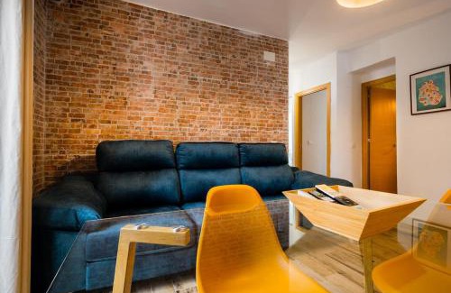 San Roque Apartment | Apto céntrico, 2 aparcamientos privados, bicis