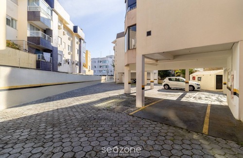 Ingleses Norte Apartment | Apto c/Churrasq 650m da Praia QTIB0301