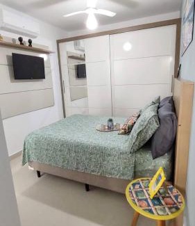 Umuarama Apartment | Apto Centro Ubatuba com Varanda Gourmet, Suíte e Piscina