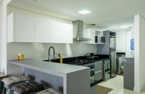 Itajai Apartment | Apto charmoso c/varanda a 150m da praia ABC0403