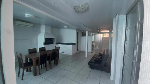 Coloninha Apartment | Apto com piscina em Floripa - Continente