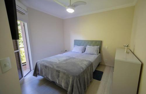 Jardim Tejereba Apartment | Apto completo com wi-fi, ar-cond a 200m da praia