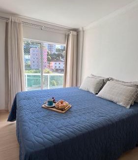 Piratuba Apartment | Apto das Orquídeas- 3 Quartos - Apto espaçoso,confortável com 2 sacadas de frente para avenida principal!