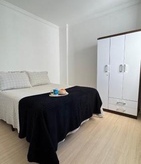 Piratuba Apartment | Apto das Orquídeas- 3 Quartos - Apto espaçoso,confortável com 2 sacadas de frente para avenida principal!