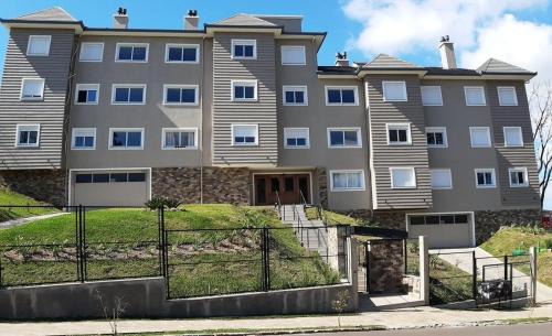 Gramado Apartment | Apto decorado e aconchegante By Cia da Temporada