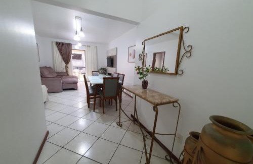 Andorinha Apartment | Apto Itapema 130m do mar com roupa de cama e toalhas