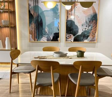 Carniel Apartment | Apto moderno com lareira, piscina aquecida e infra completo em Gramado
