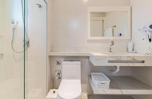 Porto Belo Apartment | Apto moderno com vista para o mar LLR802