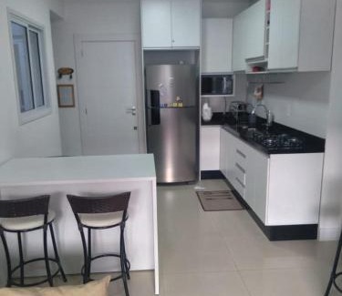 Governador Celso Ramos Apartment | Apto na praia de Palmas, climatizado, com piscina, próximo ao mar e com jardim privativo