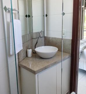 Florianopolis Apartment | Apto p/4 em Floripa: sossego no Itacorubi Zm4697