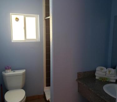 Beach Hill - Beach Flats Hotel | Aqua Breeze Inn
