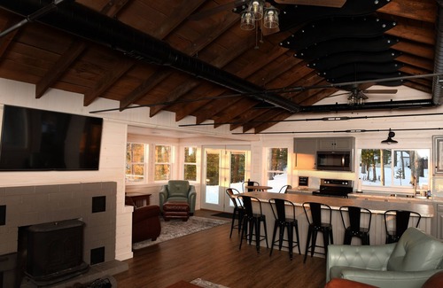 Irons Cottage | Aqua Cove on All Sports Harper Lake