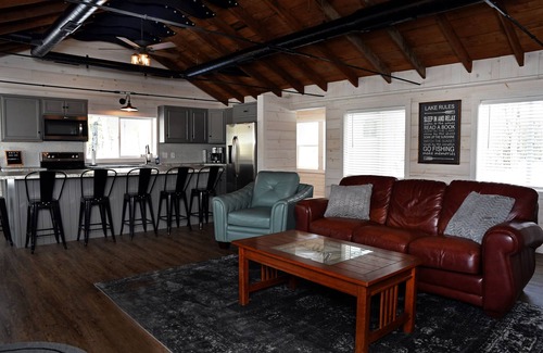 Irons Cottage | Aqua Cove on All Sports Harper Lake