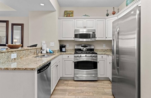 Windy Hill Condo | Aqua Escape Oceanfront 2BR with King & Queen Beds