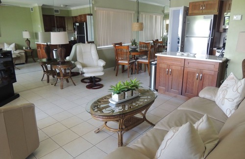 Pompano Beach Apartment | Aqua Mar Condos