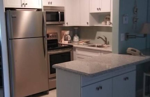 Pompano Beach Apartment | Aqua Mar Condos