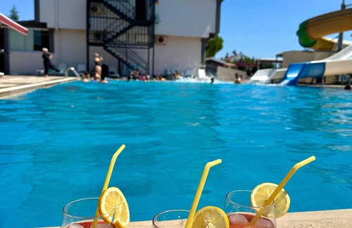 Yeniciftlik Hotel | Aqua Marmara Hotel