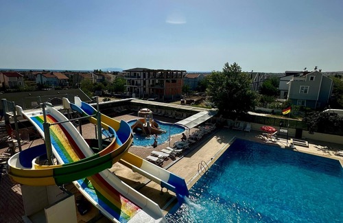 Yeniciftlik Hotel | Aqua Marmara Hotel