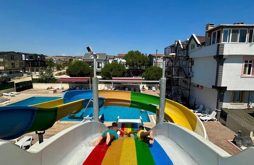 Yeniciftlik Hotel | Aqua Marmara Hotel