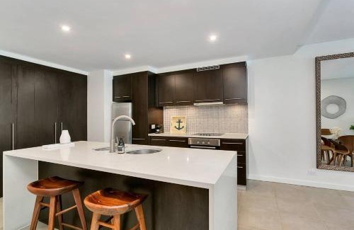 Port Douglas Apartment | 'Aqua Oasis' Swim-out Resort Sanctuary
