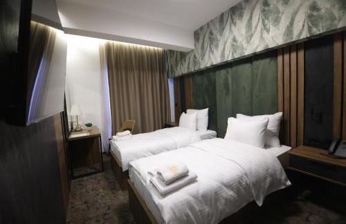 Sumadija Hotel | Aqua Raj ND