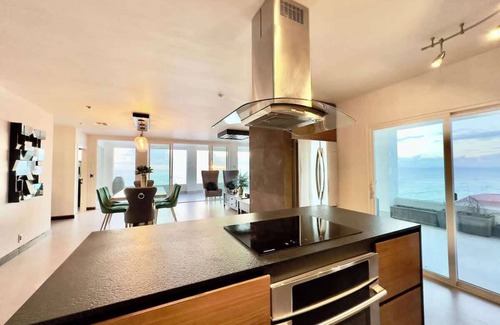 Costa de Oro Apartment | Aqua Tower 3BR-3BA Beachfront Condo in Playas de Tijuana
