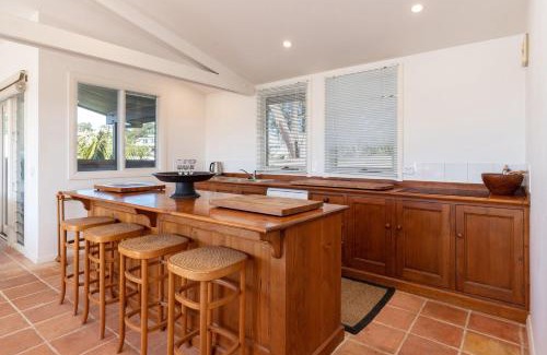 Boomerang Beach House | Aqua View