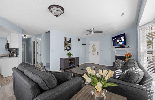 Crescent Beach House | Aqua Vista | 5 Bed, 4 Bath