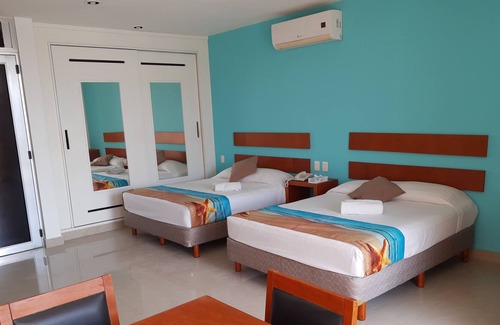 Tohoku House | Aqua Vista - Pet Friendly - Junior Suite - Pasos A Playa - Steps To The Beach