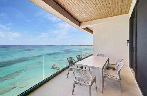 Nassau Apartment | AQUALINA 1101 PENTHOUSE