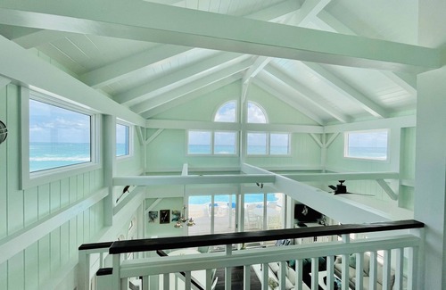 Hope Town Villa | Aquamarine - Coastal Luxury on the Ocean with Private Pool and Dock Slip