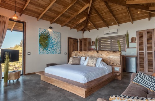 Carmen Resort | "Aquamarine" Studio Villa with pool