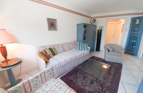 Theoule-sur-Mer Apartment | Aquarella