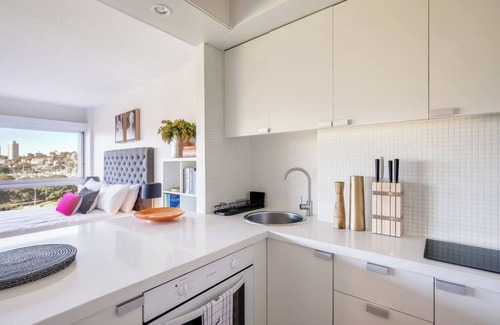 Rushcutters Bay Apartment | Aquarius Rising Poolside in Rushcutters Bay
