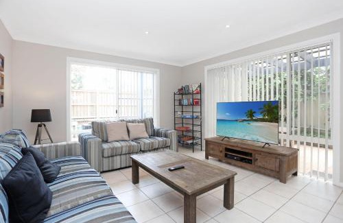 Hawks Nest House | Aquarius Townhouse