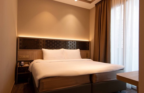 Jalan Besar Hotel | Aqueen Prestige Hotel Jalan Besar