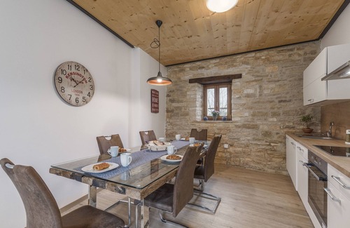 Groznjan Villa | Aquileia Residence # 4 - peaceful, private garden, large pool, close to Grožnjan