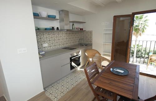 Old Town Apartment | AR28-2, Bonito apartamento en primera línea