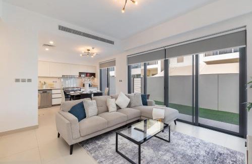 Dubai Villa | Arabian Ranches Villa sleeps 6 in a Great Location
