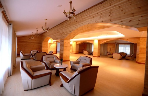 Nuwara Eliya Hotel | Araliya Red - Budget friendly Hotel- Where you find stunning 360 panoramic view of Nuwara Eliya