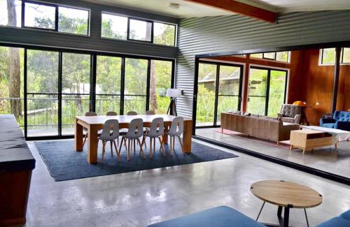 Arakoon House | Aranakie- 7 Grey Street Arakoon - Full Linen Provided