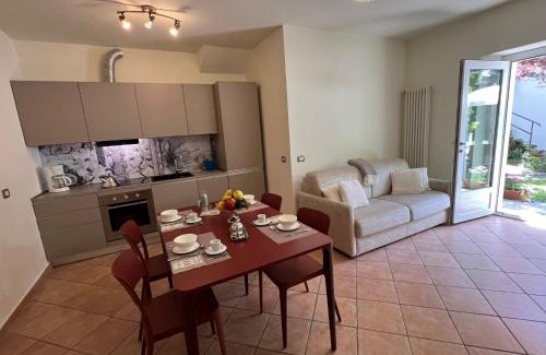 Intra Apartment | Arancio