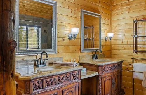 Duck Creek Village House | Arapaho Luxury Retreat