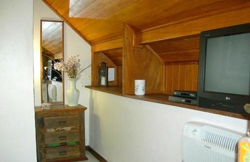 Ilha Grande House | Aratinga Inn