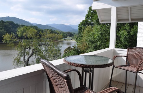 Black Mountain Bed & Breakfast | Arbor House of Black Mountain